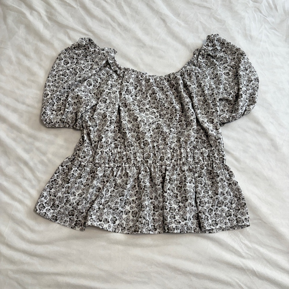 Nine West Black & White Floral Smocked Peplum Top
